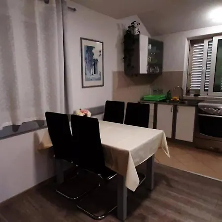 With Parking Space - 6850 Apartamento *