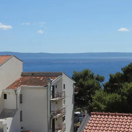 With Parking Space - 6850 Makarska
