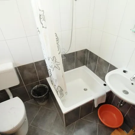 With Parking Space - 6850 * マカルスカ