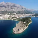 With Parking Space - 6850 Apartament Makarska