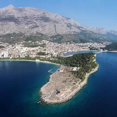 With Parking Space - 6850 Apartment Makarska